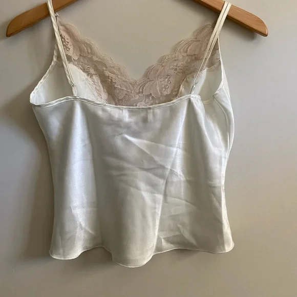 Victoria’s Secret Gold Label Vintage Camisole and Tap Pants size M - Picture 7 of 11